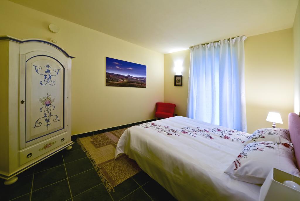 Casa Nalin Apartment La Morra Cameră foto